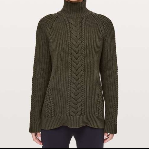 Bring the Cozy Turtleneck- Lululemon Size 8 NWT - Picture 3 of 5